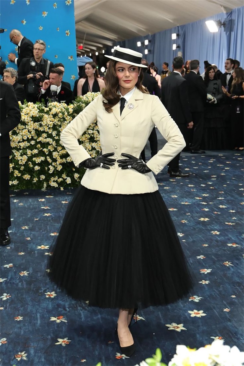 Women Formal Wear Black And White - 白人女性のオフィススーツスカートセット夏 2 ピースブレザー + 黒チュールウエディングドレスカスタマイズされたデザイナーフォーマルビジネスジャケット
