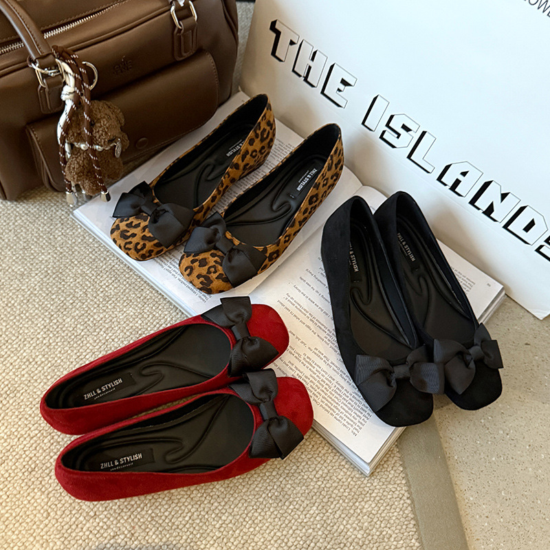 Women Formal Wear With Shoes - 女性用マルチカラースエードバレエフラットシューズ、ボウディテールとスクエアトゥが特徴で快適、カジュアルにもフォーマルにも使えるデイリーウェアシューズ
