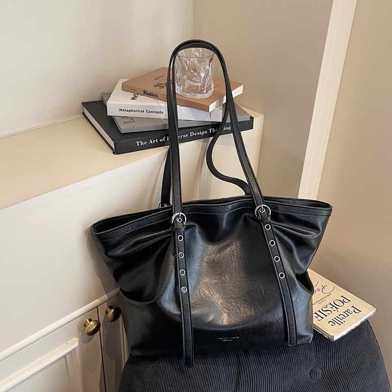 トレンディなPUジッパー多用途ショルダーバッグシンプルな構造 - Shoulder Bag Structured のレビューと価格