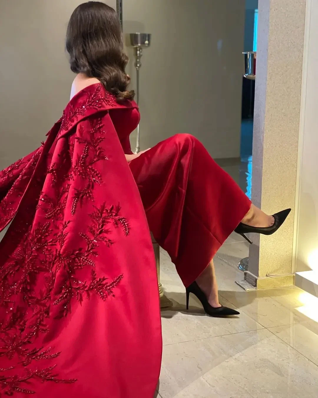 カスタマイズされたアンクル丈シースドレス、イブニングパーティ - Women Formal Party Wear Dress のレビューと価格