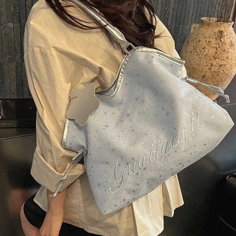 女性用スターパターンショルダートートバッグ大容量カジュアルホ - Structured Handbag Work のレビューと価格