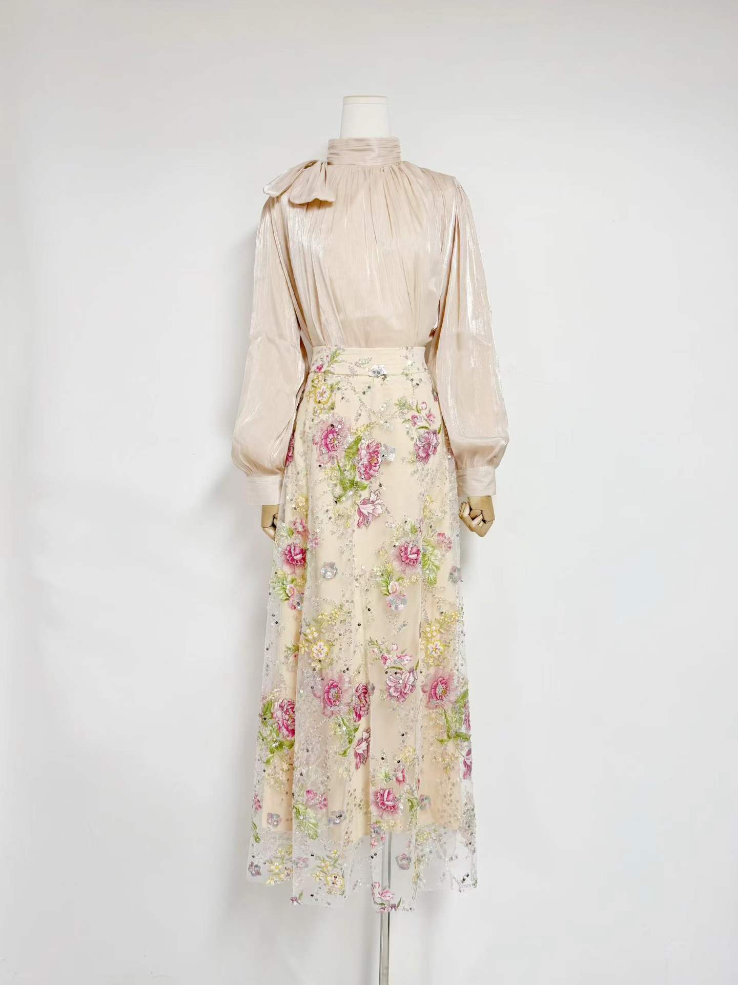 VGH エレガントシック ブラックフローラル ツーピースセッ - Women'S Elegant Formal Wear のレビューと価格