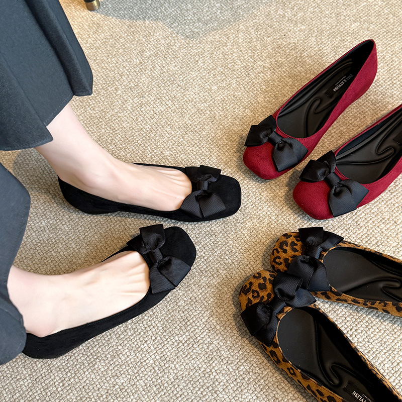 女性用マルチカラースエードバレエフラットシューズ、ボウディテ - Women Formal Wear With Shoes のレビューと価格