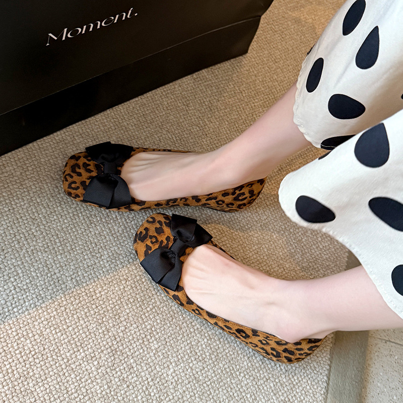 女性用マルチカラースエードバレエフラットシューズ、ボウディテ - Women Formal Wear With Shoes のレビューと価格