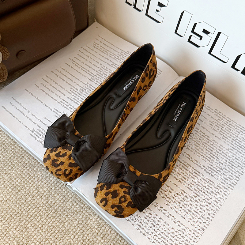 女性用マルチカラースエードバレエフラットシューズ、ボウディテ - Women Formal Wear With Shoes のレビューと価格