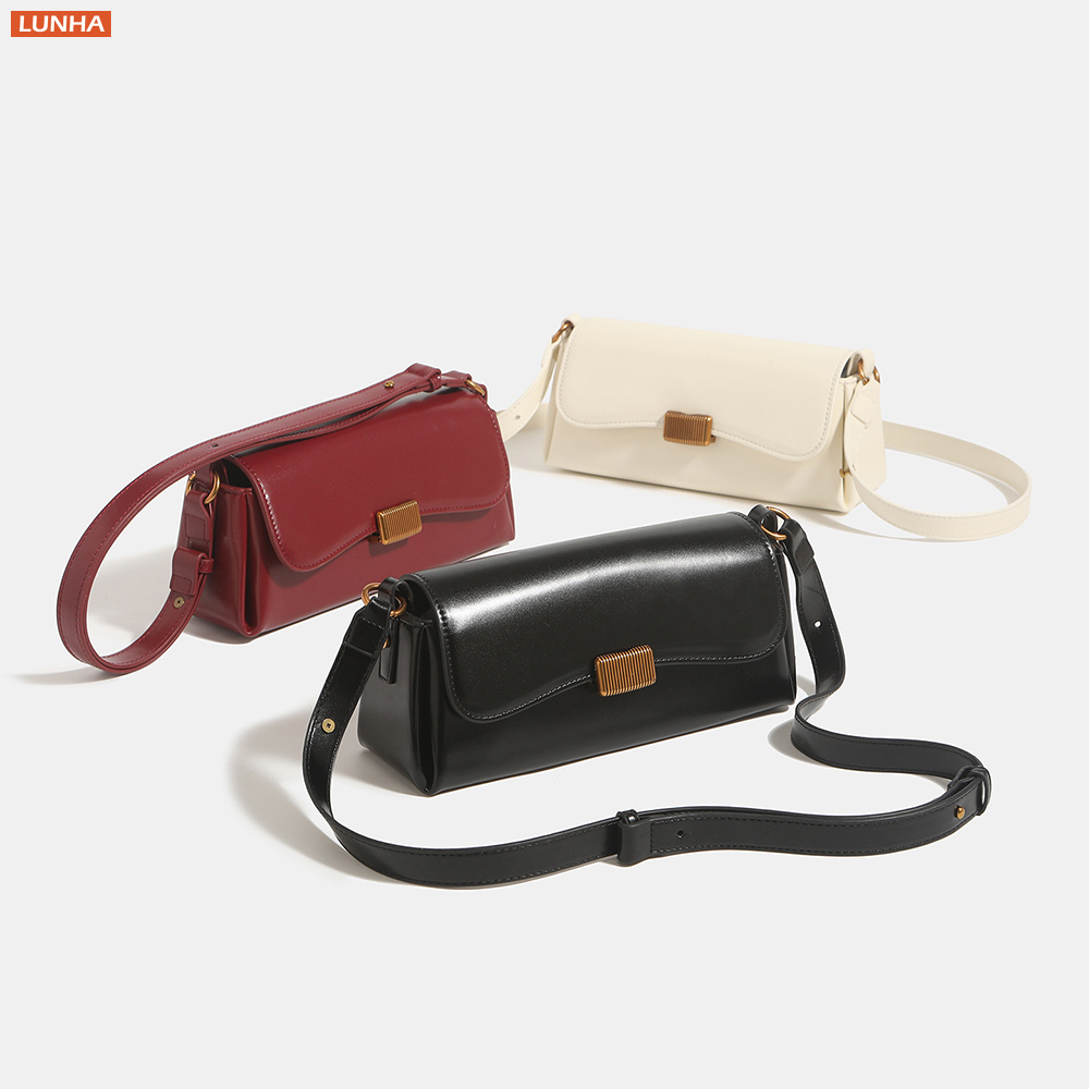 女性用クラシックフラップショルダーバッグ、構造的なフェイクレ - Shoulder Bag Structured のレビューと価格